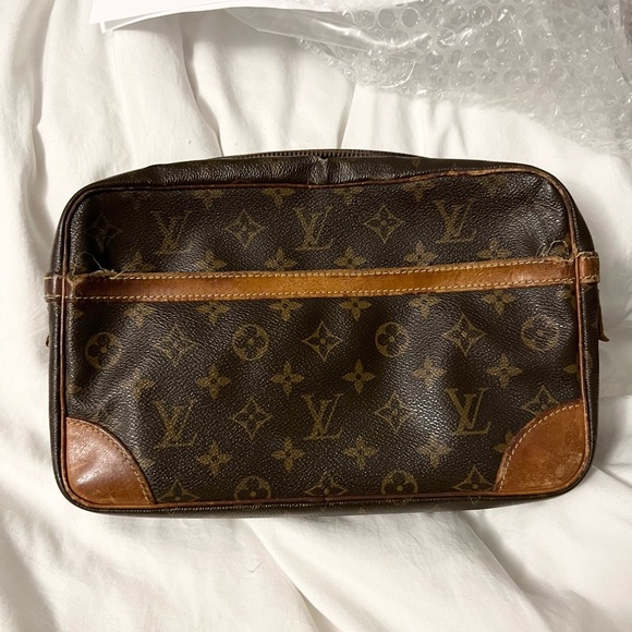 PRELOVED Louis Vuitton Large Marly Dragonne Pouch - Picture 4 of 16